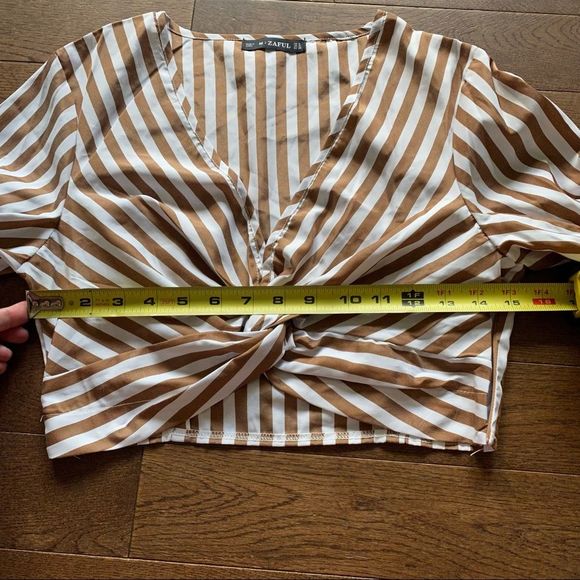 ✨50% OFF✨ Zaful Crop Top - Picture 9 of 10